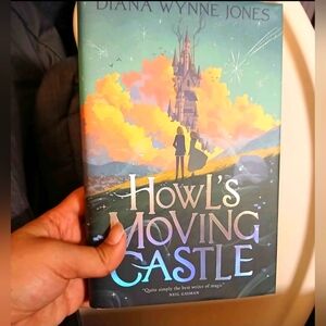 Howl's Moving Castle Book Fairyloot Edition